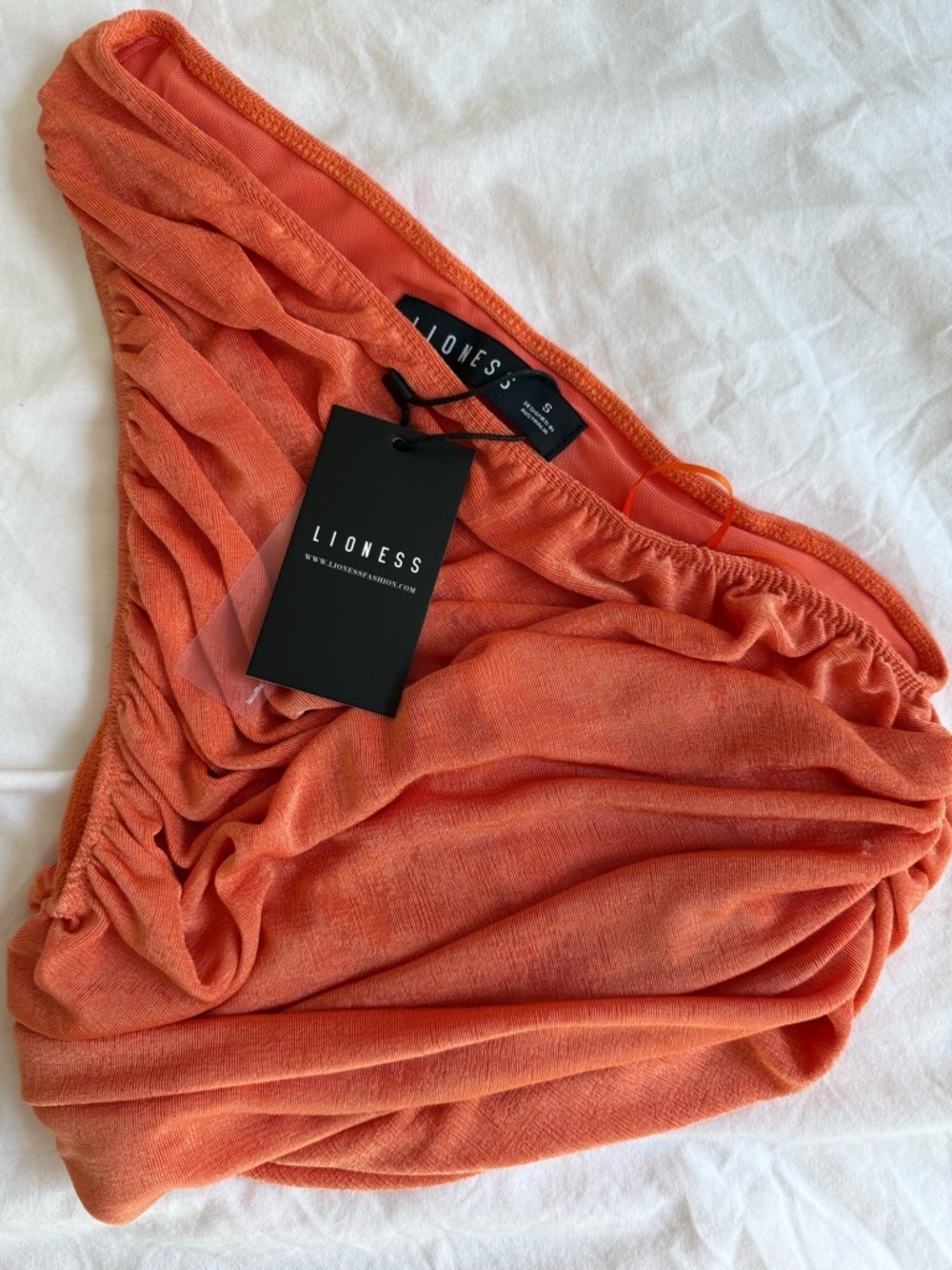 NWT Lioness Goddess One Shoulder Ruched Crop Top Orange S - Picture 3 of 7